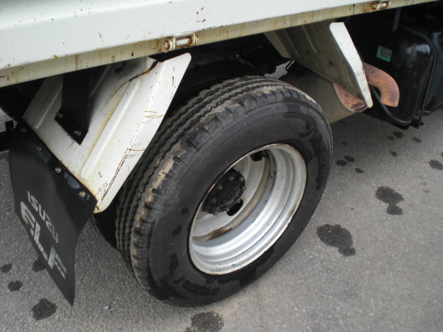 isuzu3t 10.JPG